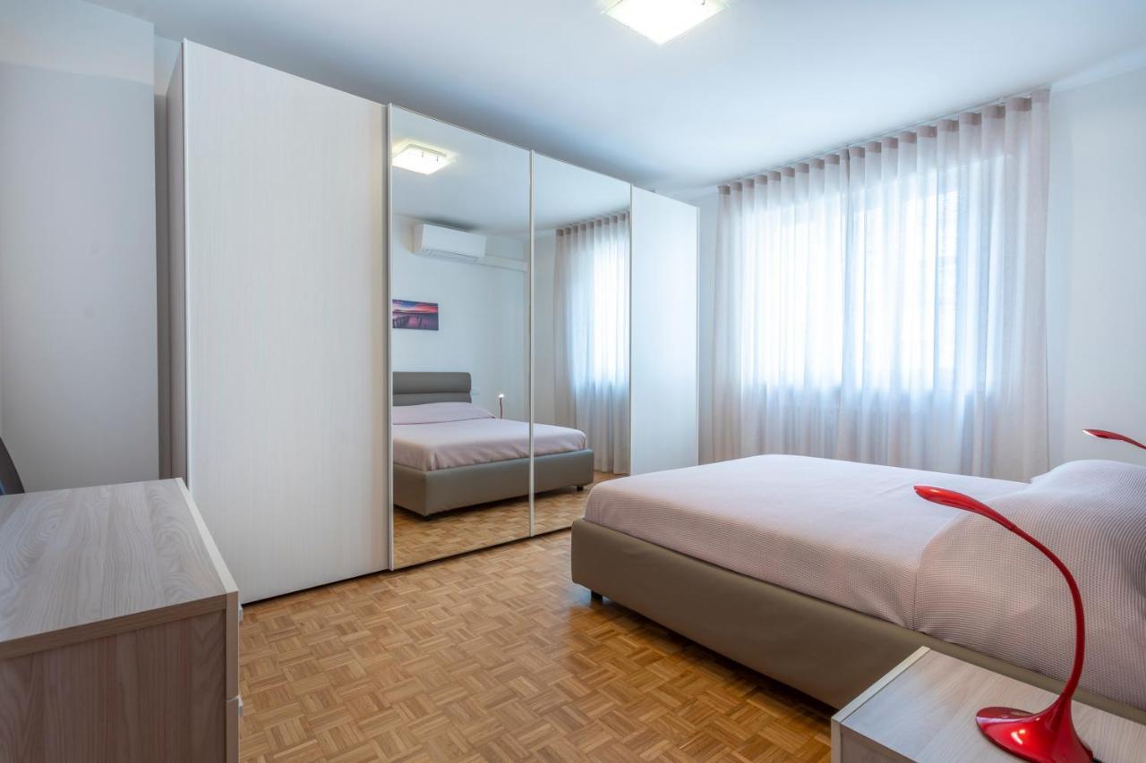 Udine Palazzo D'Aronco Modern Apartment Ngoại thất bức ảnh